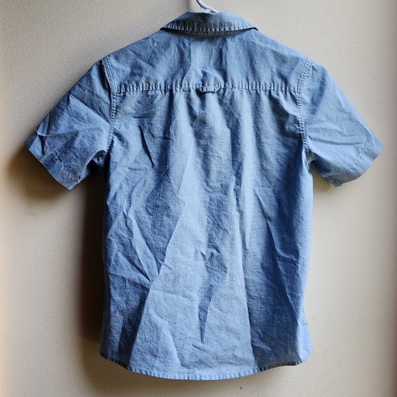 Urban Pipeline Blue Shortsleeve Button Down Shirt Size Medium - Picture 12 of 12